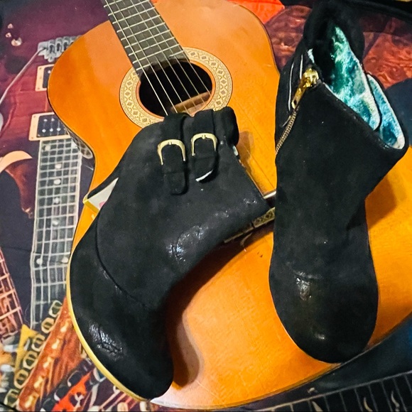 SALE!!! 🦇Fabulous Irregular Choice Retro Zip Moire Patterned Ankle Boots! - Picture 9 of 15